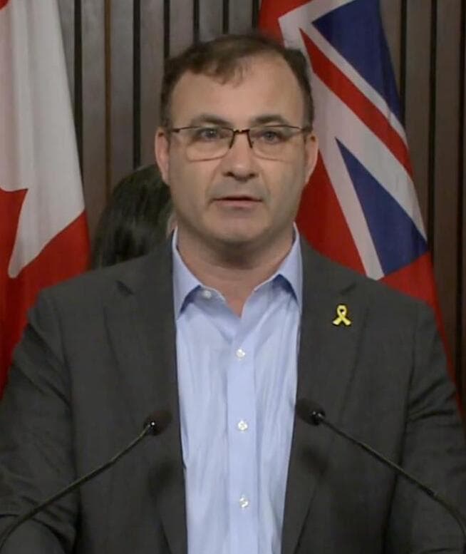 ד"ר בארי פייקס רופא קנדה