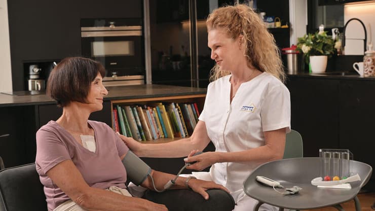 אסותא עד הבית (צילום: יוסי צבקר) אסותא עד הבית