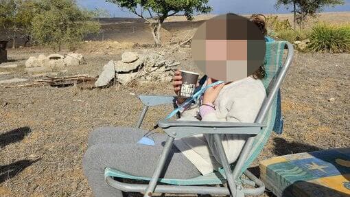 עמרי שפרוני לקח את בתו ארבל בת ה-4 לבארי לראשונה מאז הטבח