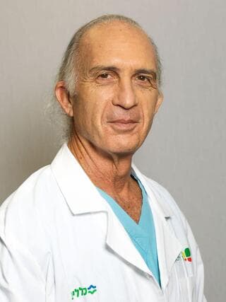 ד"ר טוביה בן גל, מנהל היחידה לאי ספיקת לב, בילינסון
