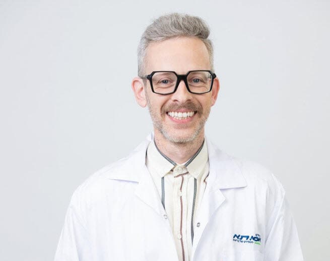 ד"ר גולדהבר (צילום: גדי סיארה) ד"ר גולדהבר