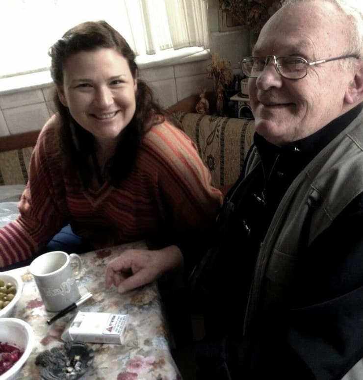 אדוארד קוזנצוב ובתו ענת (צילום: אלבום משפחתי) אדוארד קוזנצוב ובתו ענת