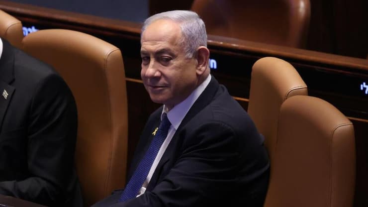 ראש הממשלה בנימין נתניהו סבל מזיהום בדרכי השתן בגלל ערמונית מוגדלת (צילום: אלכס קולומויסקי) רה"מ בנימין נתניהו במליאת הכנסת, דיון 40 החתימות