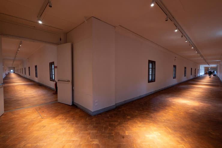 מסדרון וזארי (צילום: REUTERS/Remo Casilli) מסדרון וזארי