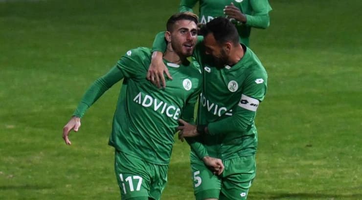 אופק פישלר חוגג עם נתי חגאני (ראובן שוורץ) אופק פישלר חוגג עם נתי חגאני