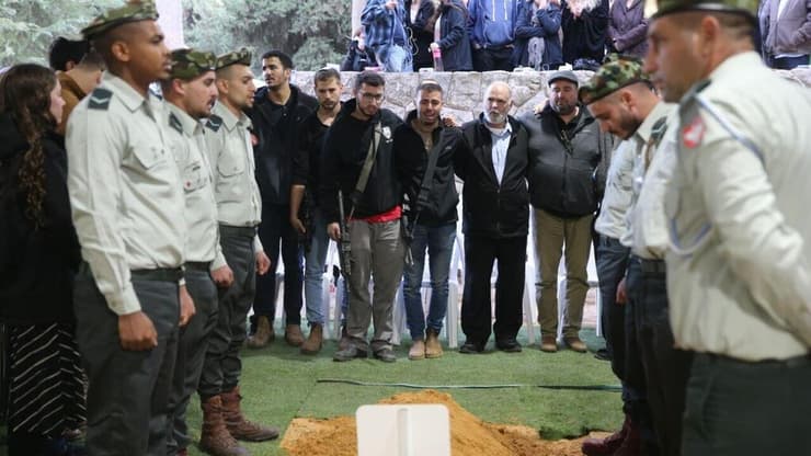 צילום: אלכס קולומויסקי הלוויתו של רס"ל (במיל') הלל דינר ז"ל בהר הרצל