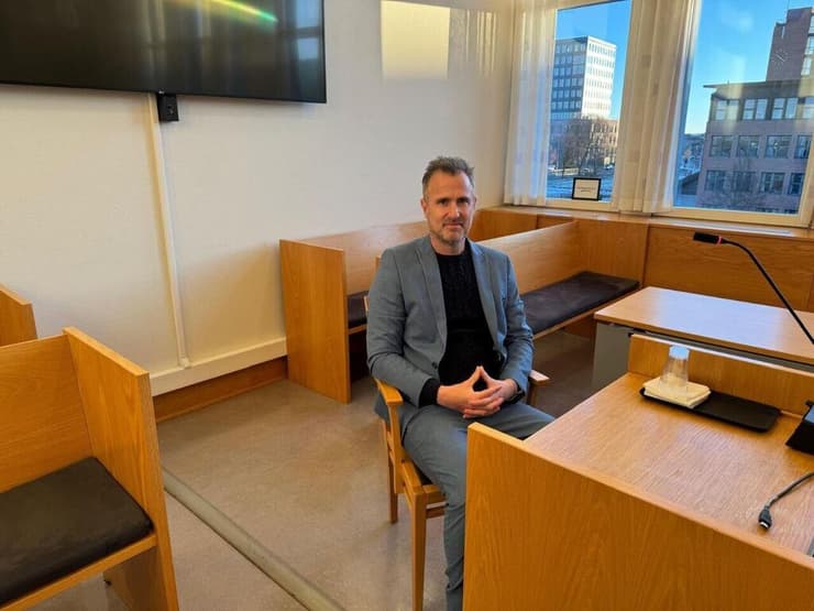 עורך דין עו"ד ניר יסלוביץ