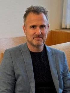 עורך דין עו"ד ניר יסלוביץ