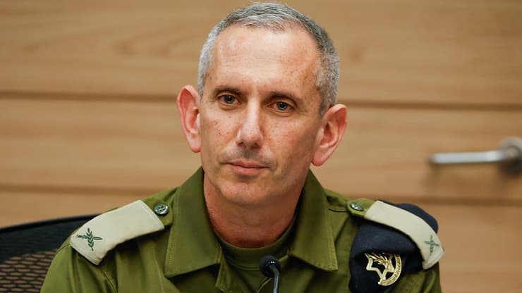 תא"ל הגרי (צילום: דוברות הכנסת – נועם מושקוביץ') דובר צה"ל דניאל הגרי בוועדת חוץ וביטחון