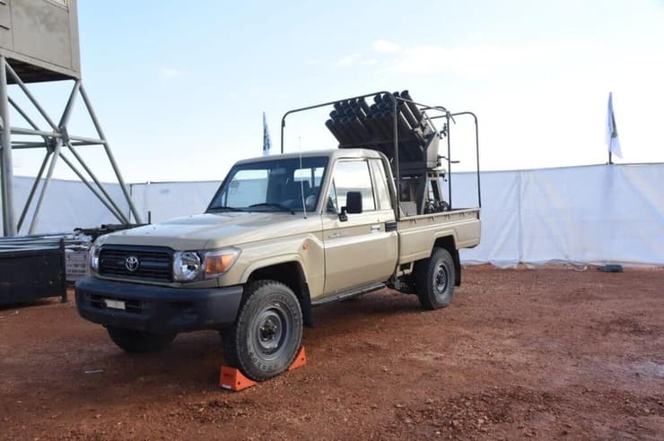 תצוגת האמל"ח והשלל שהוחרם מארגון הטרור "חיזבאללה" על ידי צה"ל