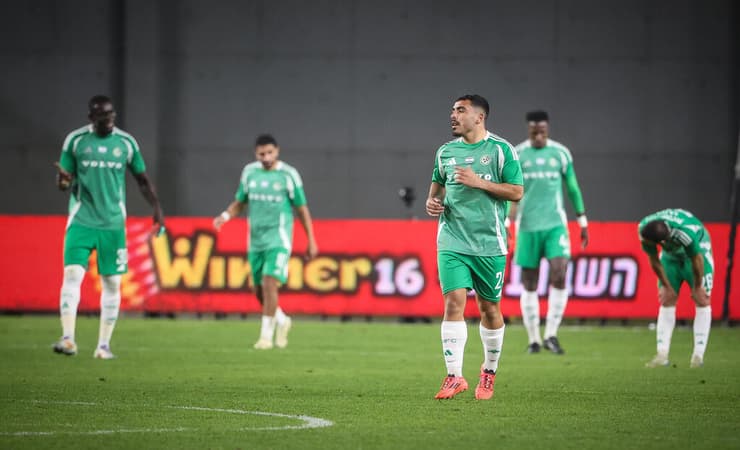 שחקני מכבי חיפה עצובים