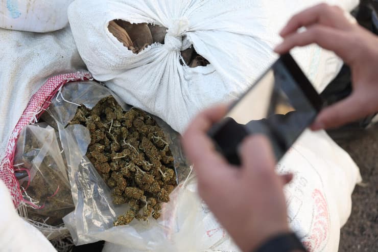 סוריה שורפים סמים דמשק קפטגון