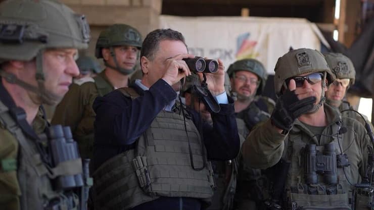 צילום: אלעד מלכה, תקשורת שר הביטחון שר הביטחון ישראל כ"ץ בביקור בציר פילדלפי בעזה