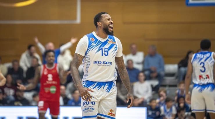 אייזיאה מיילס (רועי כפיר) אייזיאה מיילס