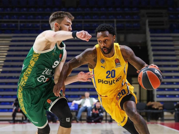 אפשר להיות מרוצים. רנדולף (צילום: דראגן טשיץ') ליוואי רנדולף