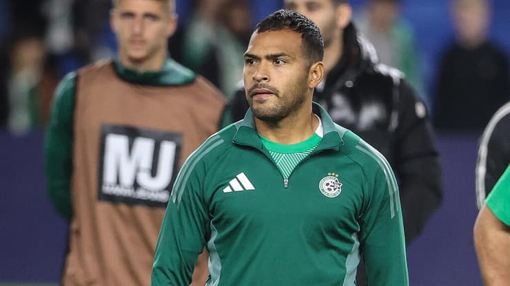 שחקני מכבי חיפה מתיאס נהואל איתן אזולאי מאוכזבים