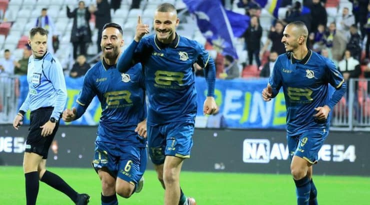 סייד אבו פרחי חוגג