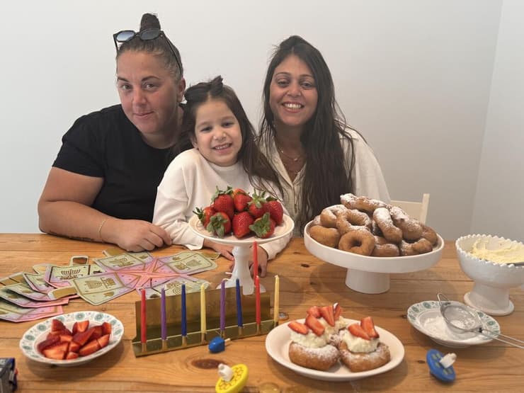 סופגניות הספינג' של משפחת מורדי-אביב