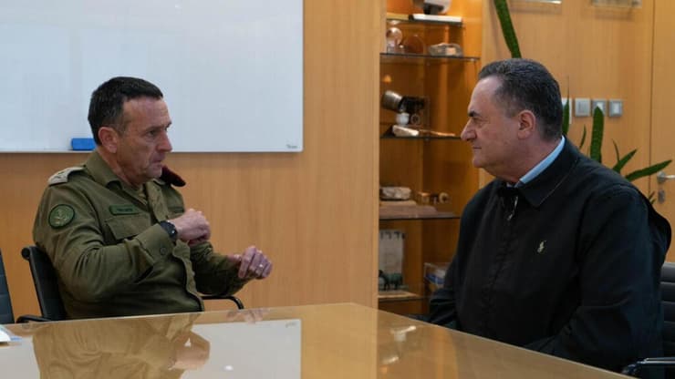 המשבר הולך ומעמיק. כ"ץ והלוי