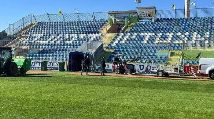 האצטדיון בדימונה