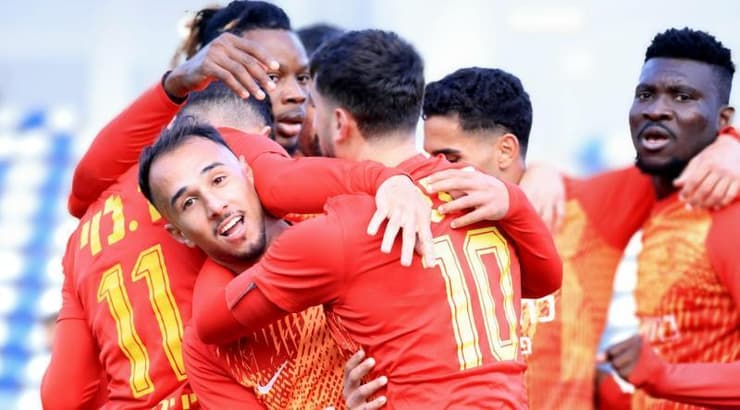 שחקני מ.ס אשדוד חוגגים (חג'אג' רחאל) שחקני מ.ס אשדוד חוגגים