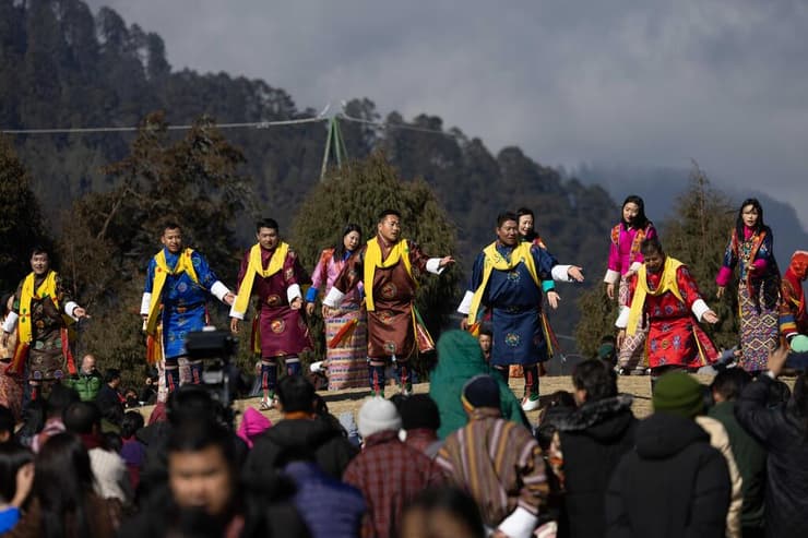 ריקודי הצ׳אם המסורתיים בזמן פסטיבל (צילום: טל שחר) ריקודי הצ׳אם המסורתיים בזמן פסטיבל