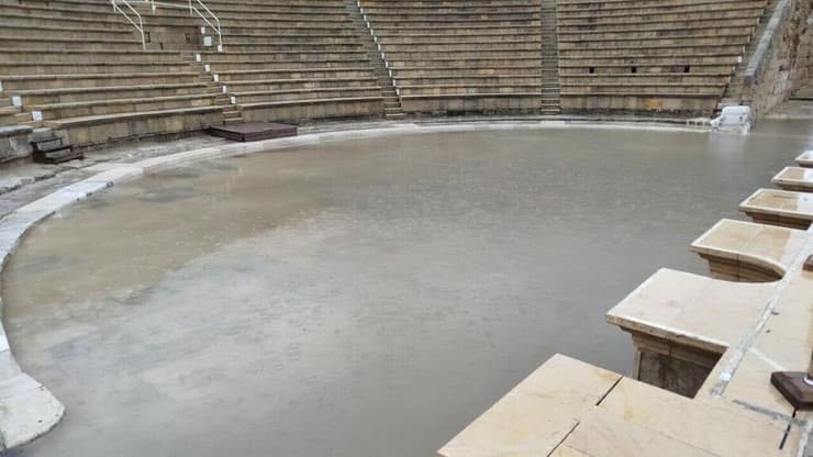 צילום: יואב כהן רשות הטבע והגנים גן הלאומי קיסריה הוצף בגשם