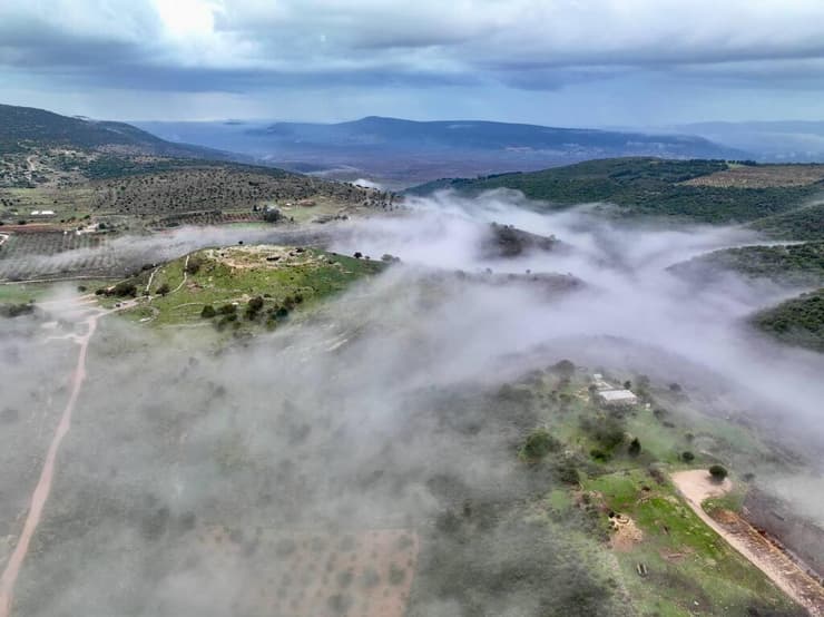 ערפל ביודפת (צילם: אראל עוזיאל) ערפל ביודפת