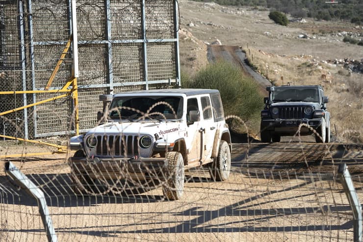 חיילי צה"ל נכנסים לסוריה דרך מעבר הגבול במג'דל שמס