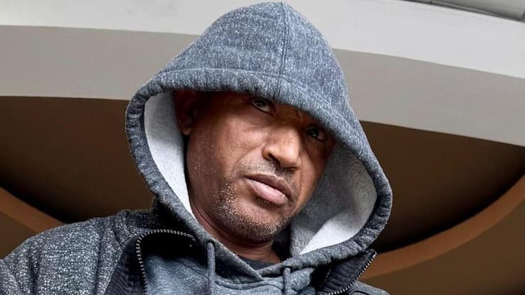 הנאשם מחוץ לאולם בית המשפט דינקו קפליו החשוד בגרימת מוות ברשלנות של החיילת טל היימן ז"ל