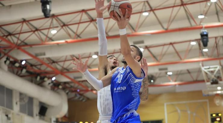 קנדל מקולום נגד סנדי כהן