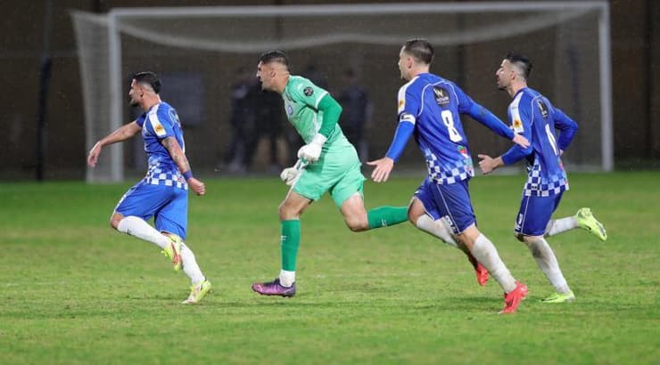 שחקני מ.ס קריית ים בטירוף (עמרי שטיין) שחקני מ.ס קריית ים בטירוף