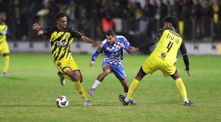 עמית חדד מול ז'אן מרסלן וז'קוב ז'נו (עמרי שטיין) עמית חדד מול ז'אן מרסלן וז'קוב ז'נו