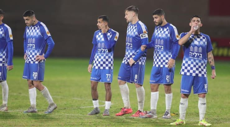 שחקני מ.ס קריית ים מאוכזבים (עמרי שטיין) שחקני מ.ס קריית ים מאוכזבים