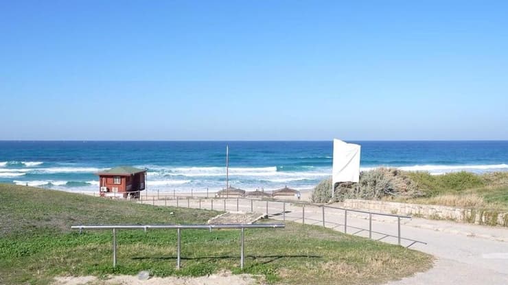 זירת הרצח באשקלון (צילום: דוברות המשטרה) חשוד ברצח צעירה מאשקלון ניסה לברוח מהארץ ונתפס בנתב"ג