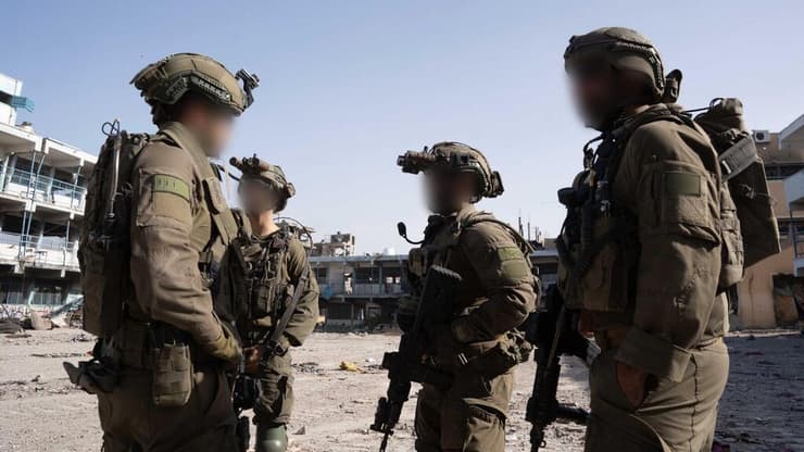 פינוי האוכלוסייה מבית החולים כמאל עדואן בעזה. ארכיון (צילום: דובר צה"ל ) פינוי האוכלוסייה מבית החולים כמאל עדואן בעזה