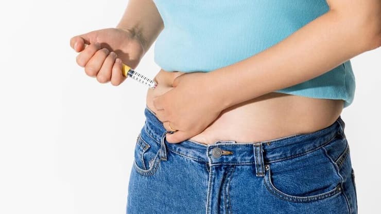 הזריקה היא רק ההתחלה: מה באמת קובע את הצלחת הירידה במשקל? (צילום: Shutterstock) זריקת הרזיה