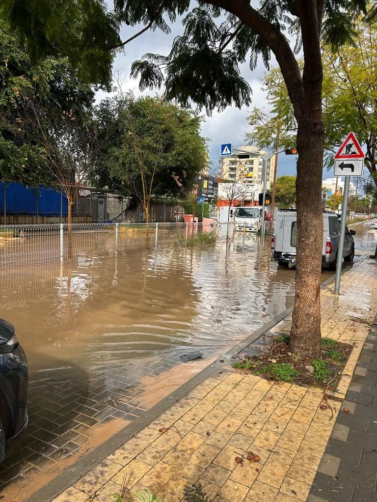 הרצליה 
