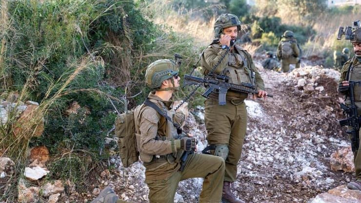 יאיר קראוס וגיל נחושתן בא-נאקורה עם רמ"ט 226 ומג"ד 9263