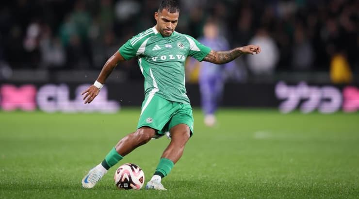 קסנדר סברינה בפעולה