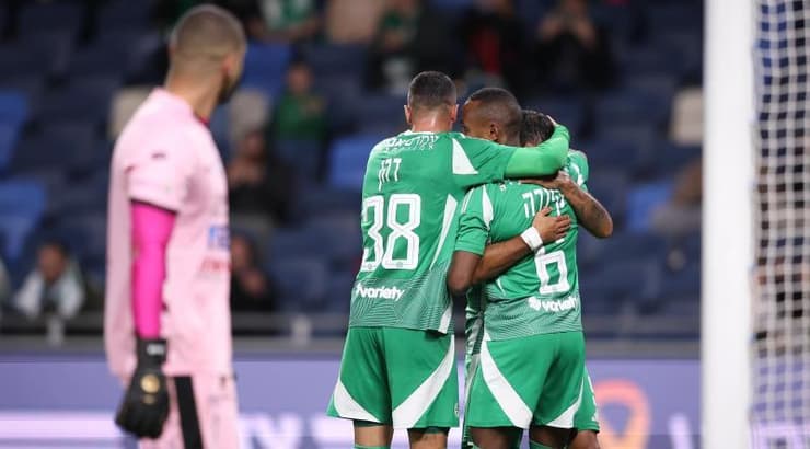 חיבוקים במכבי חיפה