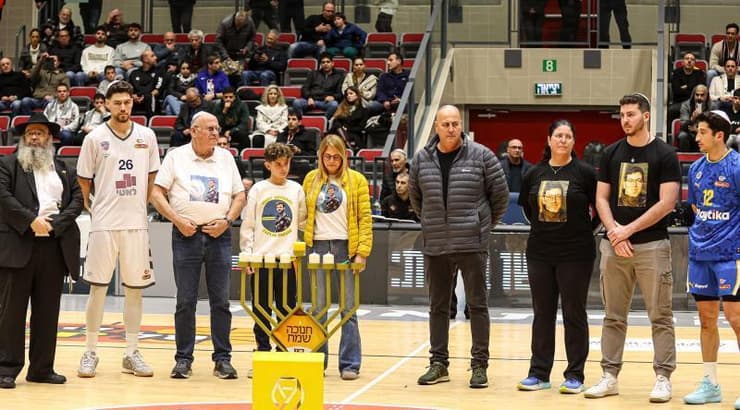 טקס הדלקת נר שישי של חנוכה