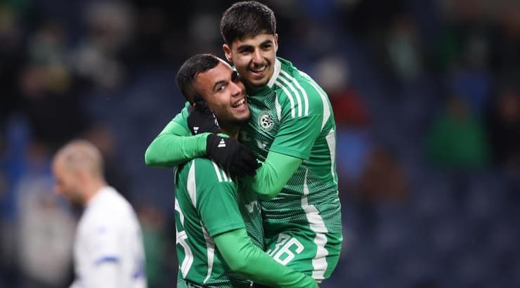 איאד חלאילי חוגג עם עומר דהן