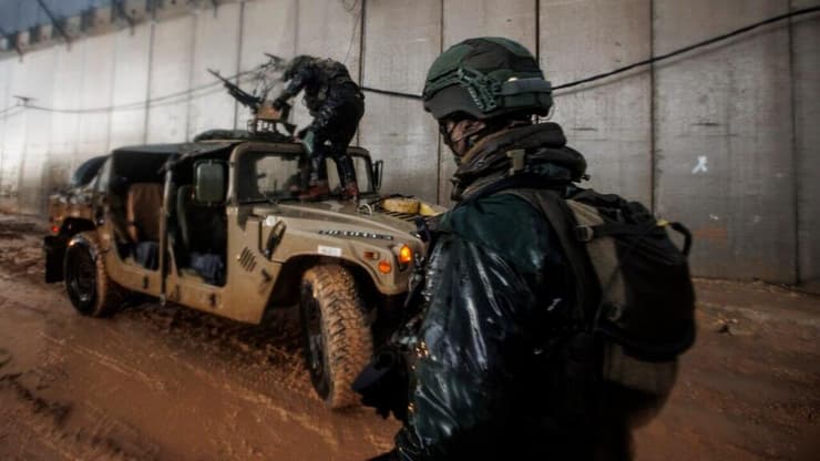 יאיר קראוס וגיל נחושתן בא-נאקורה עם רמ"ט 226 ומג"ד 9263