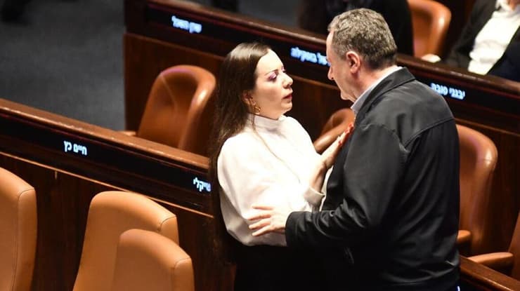 ישראל כ"ץ וטלי גוטליב במליאת הכנסת