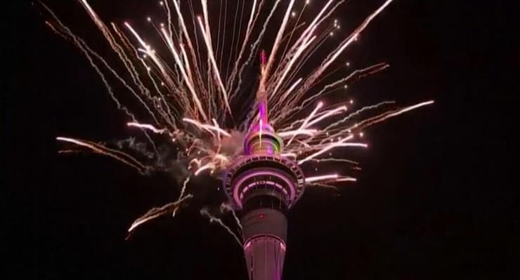 מופע הזיקוקים המסורתי לתחילת השנה סידני