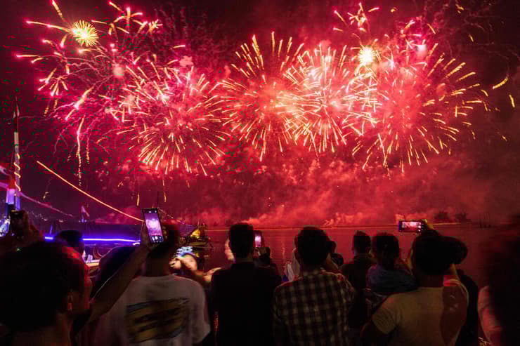 מקבלים את שנת 205 בג'קרטה (צילום: Yasuyoshi CHIBA / AFP) ג'קרטה
