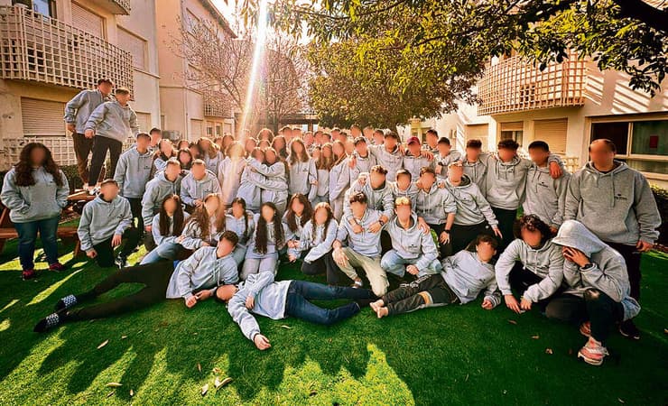 בוגרי המחזור הראשון בתמונה קבוצתית (צילום: דוברות משרד הביטחון) yk14208247