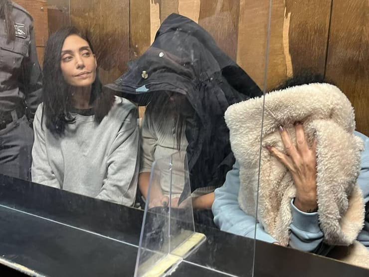 Les personnes soupçonnées d'abus se protègent du sourire