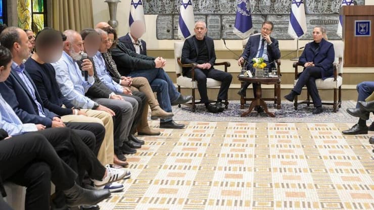 מפגש נשיא המדינה יצחק הרצוג עם משפחות שכולות מ-7 באוקטובר